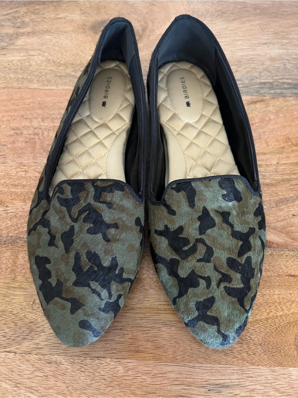 Birdies The Blackbird Shoes Green Camo Calf Hair Flats Padded Comfort Size 8.5
